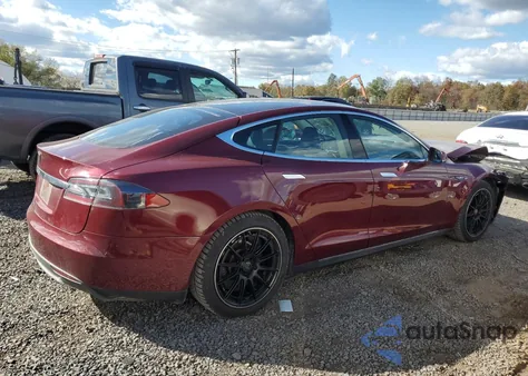 2012 Tesla Model S z USA, uszkodzony, nr VIN 5YJSA1DN8CFS00180